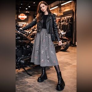 ZARA Gingham Print A-Line Skirt with Letter & Tiger Motifs Pockets skirt size S.